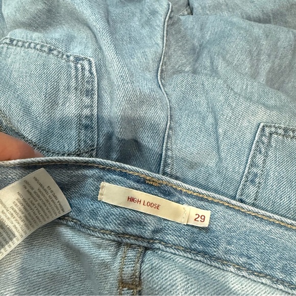 Levi's High Rise Loose Jean - Picture 14 of 14